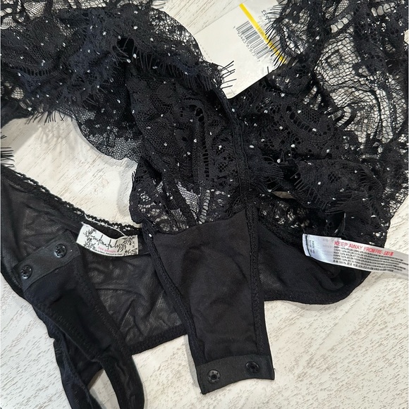🆕 Free People Showoff Bodysuit - Picture 7 of 7